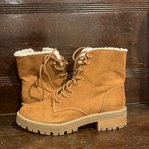 Universal Thread lace up boots.